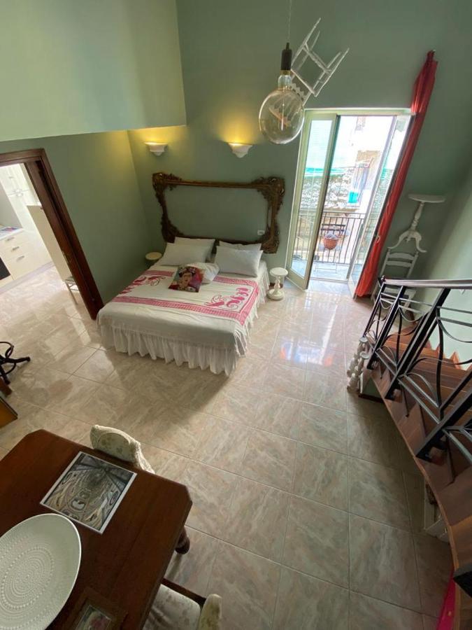 Ferienwohnung Casa Gioia, Tra Palazzo Reale,Lungomare E Monte Echia Neapel Exterior foto