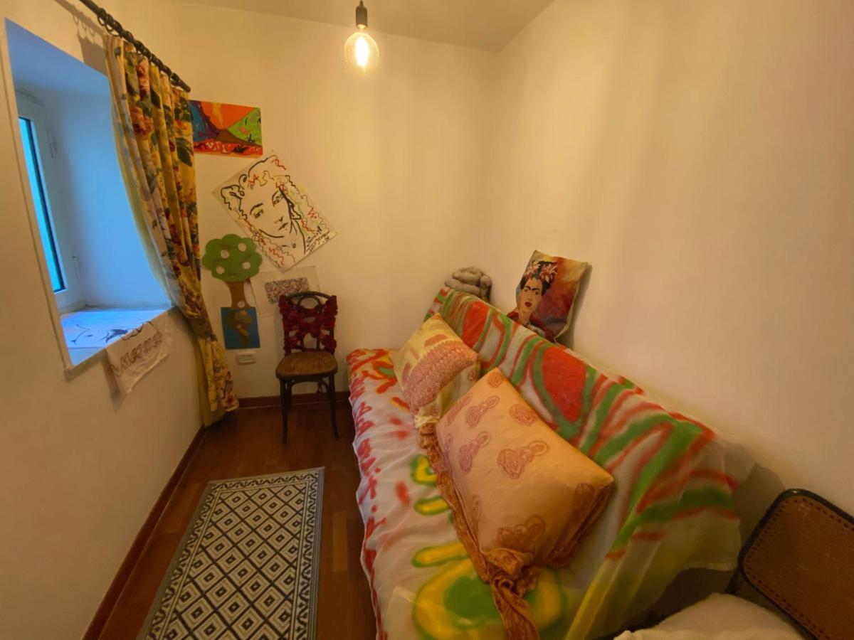 Ferienwohnung Casa Gioia, Tra Palazzo Reale,Lungomare E Monte Echia Neapel Exterior foto