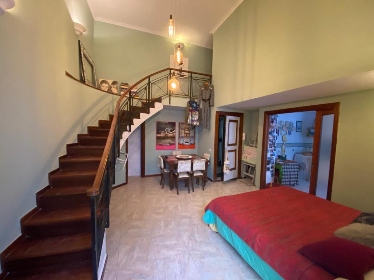 Ferienwohnung Casa Gioia, Tra Palazzo Reale,Lungomare E Monte Echia Neapel Exterior foto